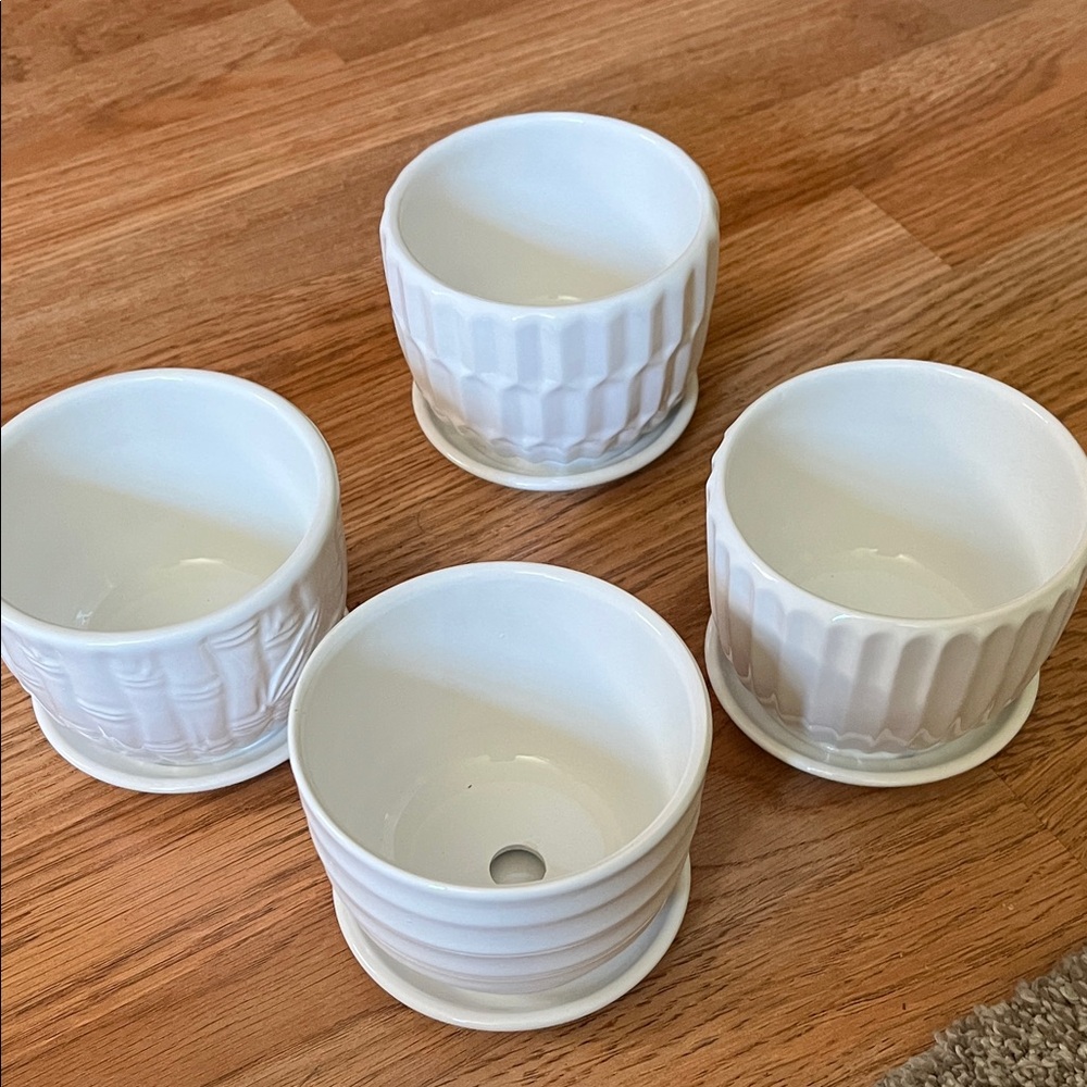 Set of 4 White Ribbed Ceramic Planters with Saucers